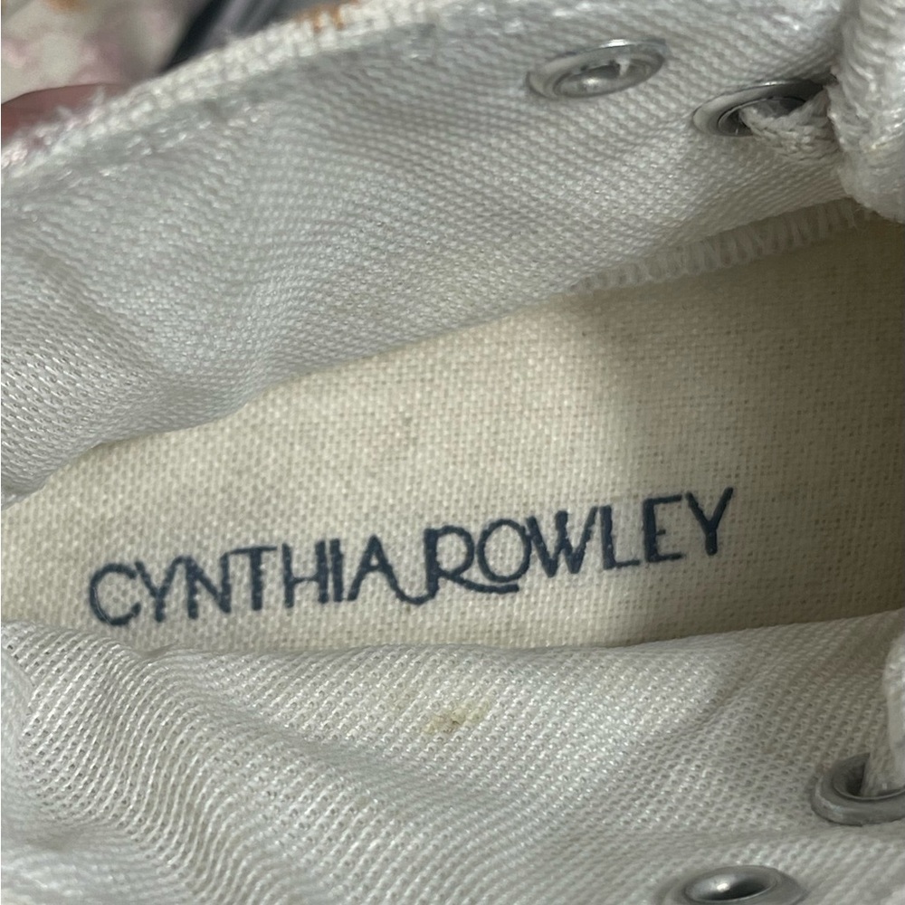 Cynthia Rowley Girls Floral High Top Sneakers Embroidered Look Size 2 - Picture 4 of 6